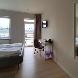 Chopin - Eco Aparthotel